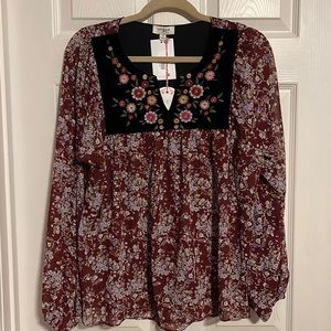NWT Umgee sheer wine top